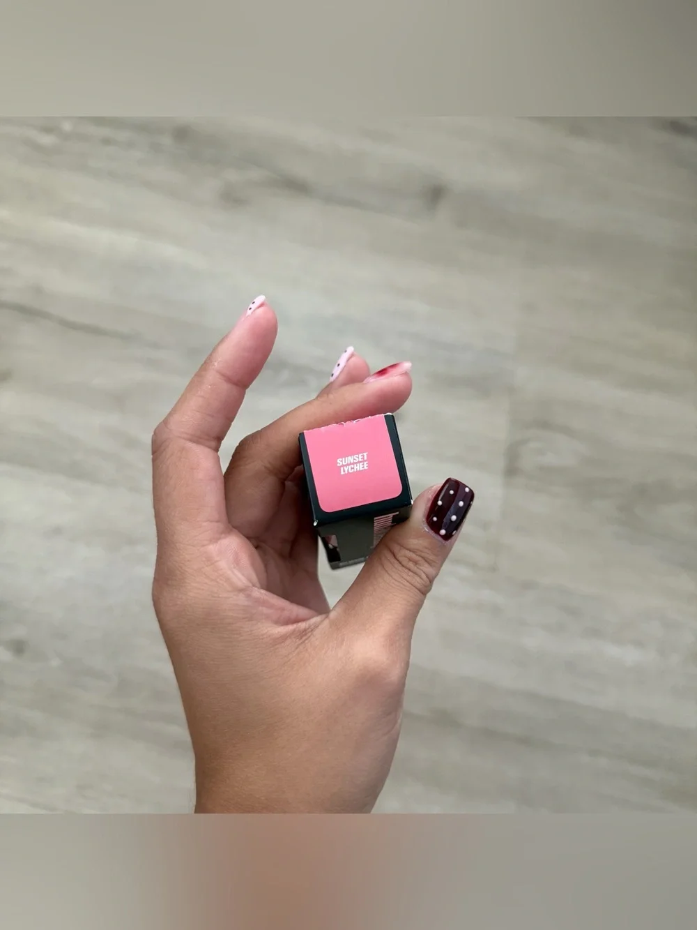 HUDA BEAUTY Blush Filter Soft Glow Liquid Blush in Sunset Lychee